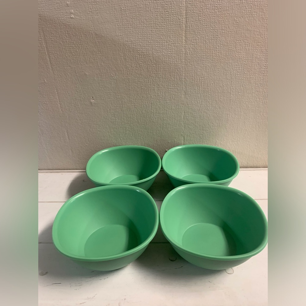 Tupperware Legacy Reheatable Small Bowl Set-Basil - Picture 4 of 5